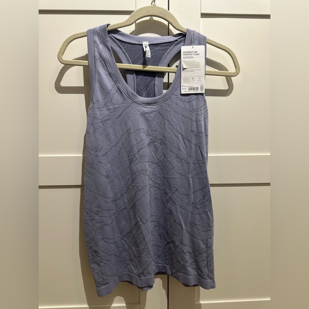 NWT NEW Athleta Momentum Wave Print Tank